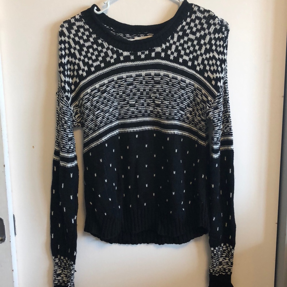 LA hearts black and white sweater